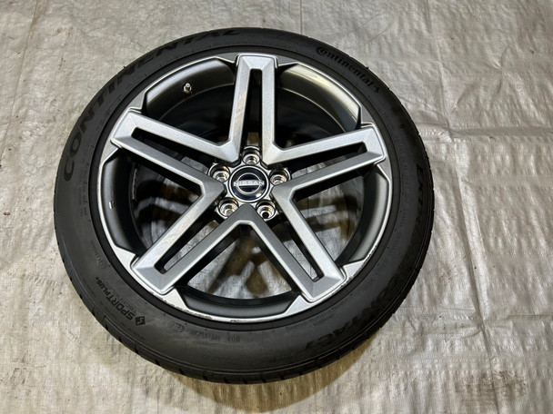 2023-2025 Nissan Z Sport 18x9" Front Wheel Rim w/ Tire / NZ002