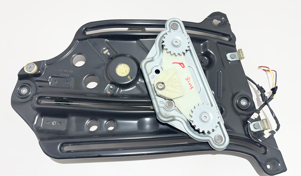 2008-2013 E88 BMW 128i 135i Convertible Passenger Side Rear Quarter Window Regulator / Motor /   B1013