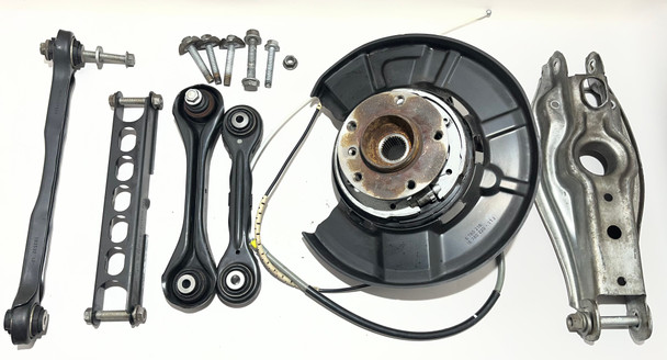 2008-2013 BMW 135i Passenger Rear Knee Spindle Wheel Hub & Control Arms / 70K B1013