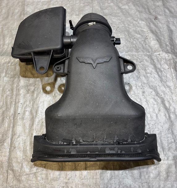 2008-2013 Chevrolet Corvette C6 Air Intake Assembly Air Box w/ MAF / K&N Filter /   C6023