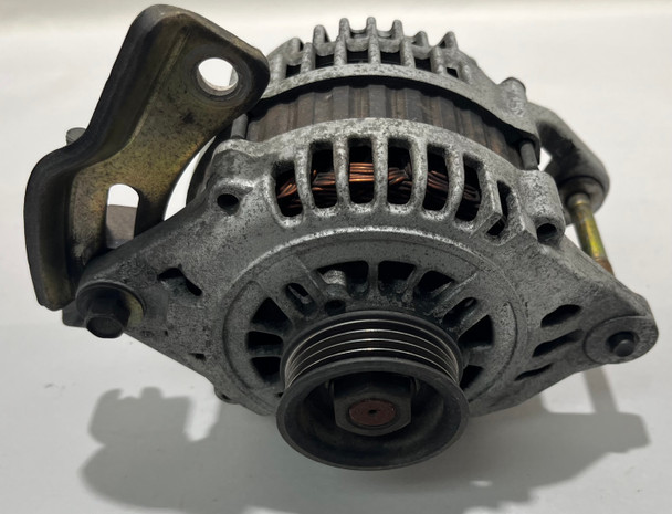 2001-2005 Mazda Miata OEM Alternator w/ Pulley  / 131K NB265