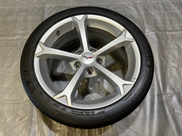 2010-2013 Chevrolet Corvette C6 Grand Sport 18x9.5" Front Wheel Rim w/ Tire / C6023