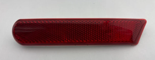 2000-2002 BMW Z3 Passenger Side Rear Bumper Reflector Side Marker /    Z3038