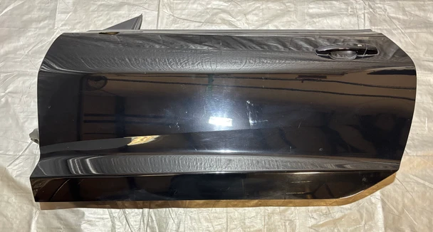 2016-2024 Chevrolet Camaro Driver Door Assembly / Black  CM003