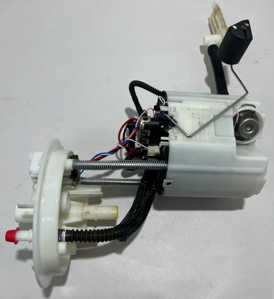 2016-2024 Chevrolet Camaro SS LT1 6.2l Fuel Pump Sending Unit / 84244660 / 93K CM003