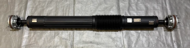 2018-2025 Jeep Wrangler JL Unlimited 4DR Rear Drive Shaft w/ U Joints / 68272543AD / 88K JL012