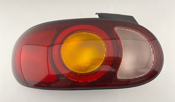 1999-2000 Mazda Miata Driver Tail Light  /   NB272