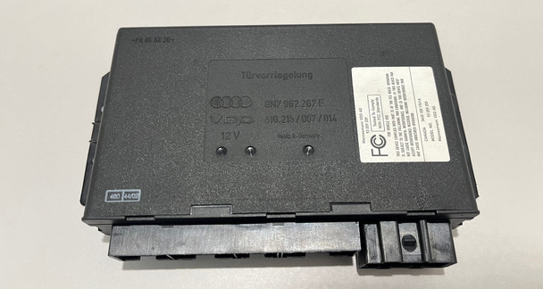 2003 Audi TT Convertible Comfort Access Theft Body Control Module / 8N7962267F /   T1036