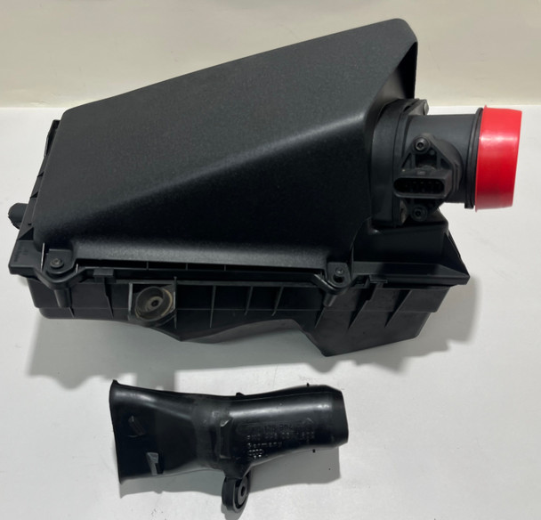2001-2006 Audi TT 1.8l 180hp Airbox w/ Air Intake Pipe /   T1036