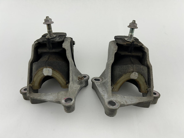 2017-2020 Fiat 124 Spider 1.4l Engine Motor Mount Support Bushings / Pair / OEM / FD009