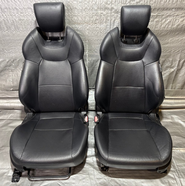 2010-2012 Hyundai Genesis Coupe OEM Black Leather Seats / Pair /   HG033