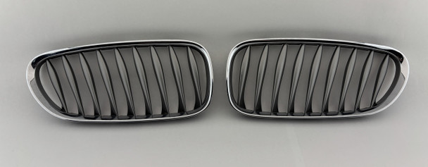2003-2008 E85 E86 BMW Z4 Front Bumper Kidney Grilles / Pair /   Z4063