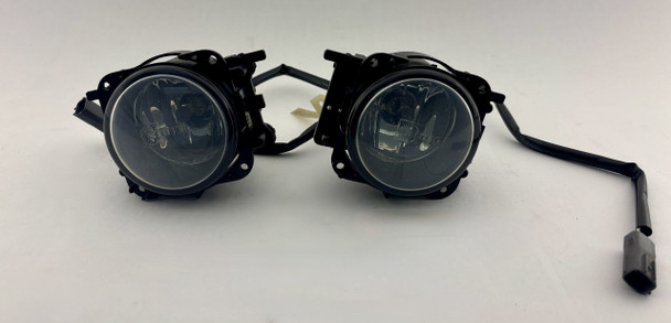 2004-2005 Mazda Miata Fog Lights / Pair / OEM  /   NB275