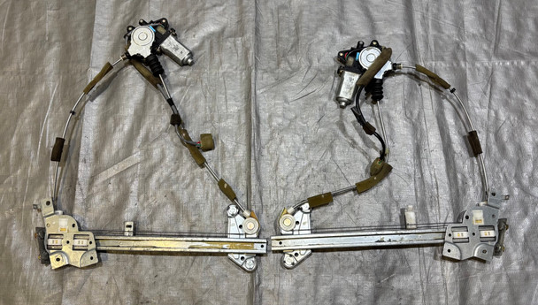 1999-2005 Mazda Miata Driver & Passenger Side Power Window Regulators / Pair /   NB275