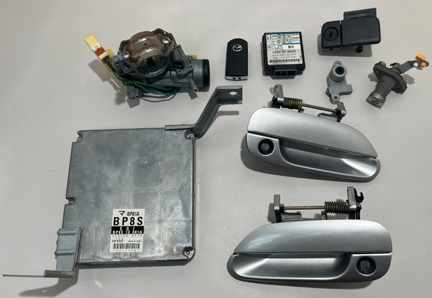2005 Mazda Miata ECU Computer / Immobilizer / Ignition w/ Key / Automatic / xxxxxxxxxx /   NB275