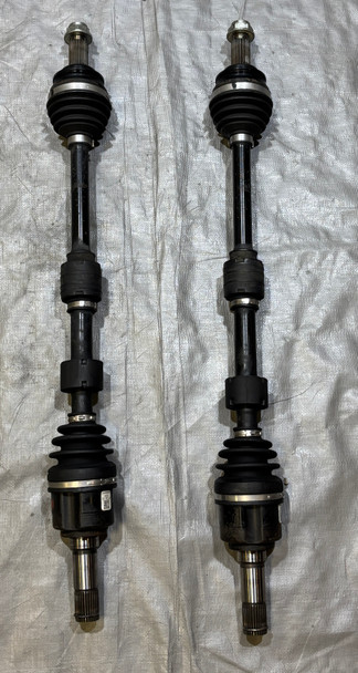 2017-2020 Fiat 124 Spider CV Axles Shafts / Pair / Automatic  /  FD031