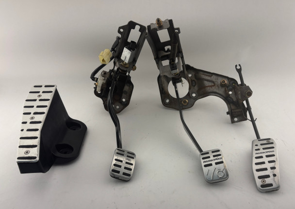 2004-2005 Mazdaspeed Miata Manual Pedal Set w/ Trim / Fits 90-05  /   NB274
