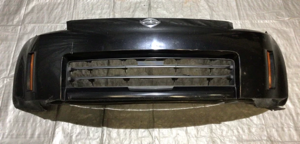 2006-2008 Nissan 350Z OEM Front Bumper Cover w/ Grille / Magnetic Black Pearl   5Z016