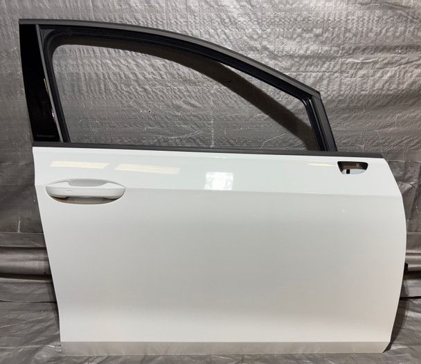 2022-2024 Volkswagen MK8 GTI Golf R 4DR Passenger Front Door Assembly / Pure White  M8R01