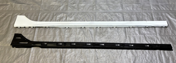 2022-2024 Volkswagen MK8 Golf R Passenger Side Skirt Rocker Panel w/ Mounting Rail / Pure White  M8R01