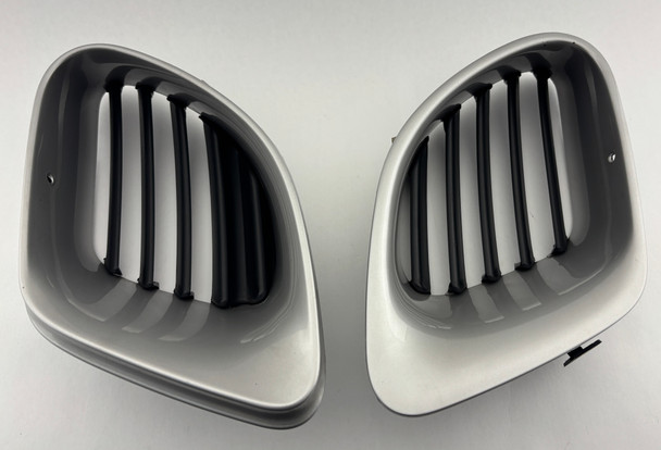 2000-2002 Porsche 986 Boxster Rear Quarter Panel Vents / Pair / Arctic Silver Metallic  BX069
