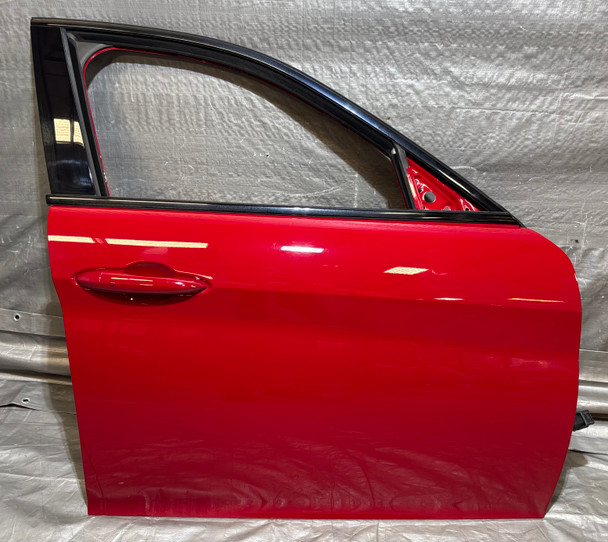 2017-2022 Alfa Romeo Giulia Passenger Front Door Assembly / Alfa Rosso  AG006