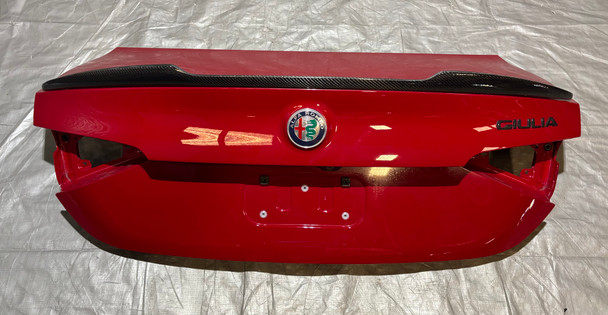 2017-2022 Alfa Romeo Giulia Base / Ti Trunk Lid Panel w/ Carbon Fiber Spoiler / Alfa Rosso  AG006