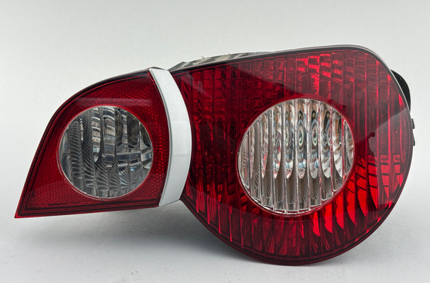 2003-2005 E85 E86 BMW Z4 Passenger Side Tail Light / Titan Silver  Z4064