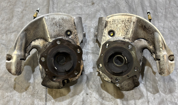 2006-2012 Porsche 997 911 Carrera 4 AWD Front Knuckles / Hubs / Pair / 104k / P7009