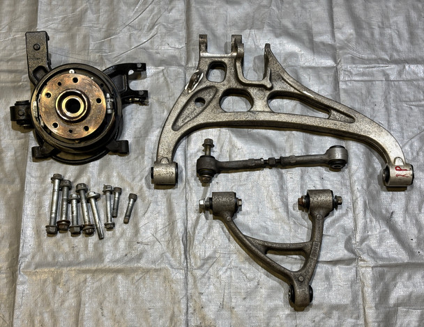 2010-2014 Lotus Evora Passenger Rear Knee / Knuckle Hub w/ Control Arms / 19K LEV01