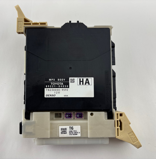 2017 Toyota Tacoma 3.5l V6 Multiplex Body Control Module / 89221-04050 / TC005