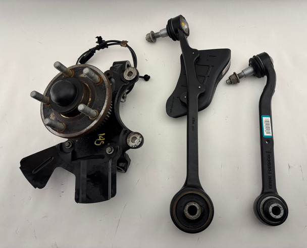 2015-2020 Ford Mustang GT S550 Performance Pack Driver Front Knee Spindle Hub w/ Control Arms / 88K FM017