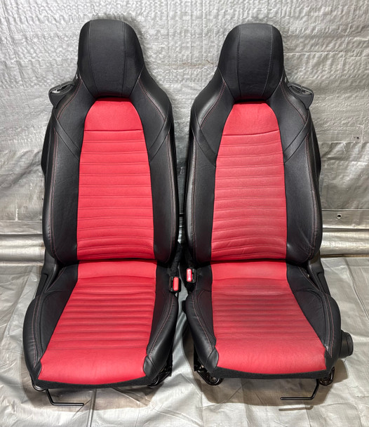 2017-2020 Fiat 124 Spider Black / Red Leather Seats w/ Bose Audio / Pair  /   FD033