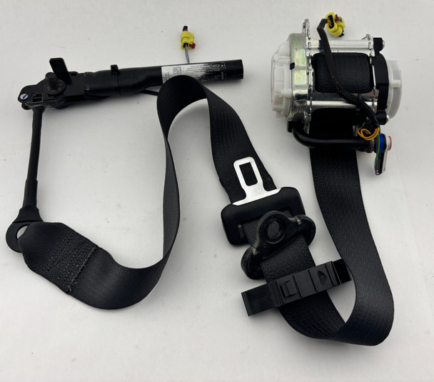 2018-2021 Jeep Wrangler JL Gladiator JT Unlimited 4DR Passenger Front Seat Belt / Tensioner /   JT005