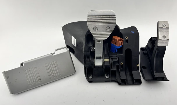 2015-2020 Alfa Romeo 4C OEM Pedal Set / Assembly w/ Aluminum Trims /   AR401