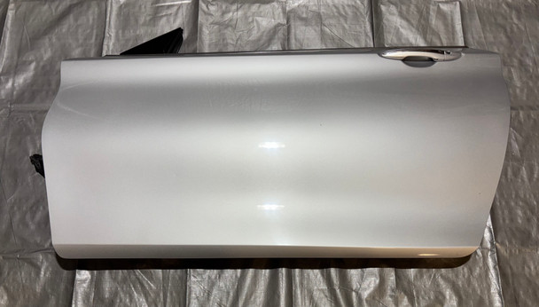 2017-2020 Infiniti Q60 Driver Door Assembly / Liquid Platinum  IQ606
