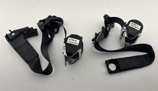 2005-2012 Chevrolet Corvette Coupe Front Seat Belts / Pair / Black  /   C6021
