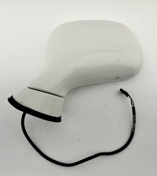 1996-2002 BMW Z3 Roadster Coupe Driver Side Mirror / Alpine White 3  Z3041