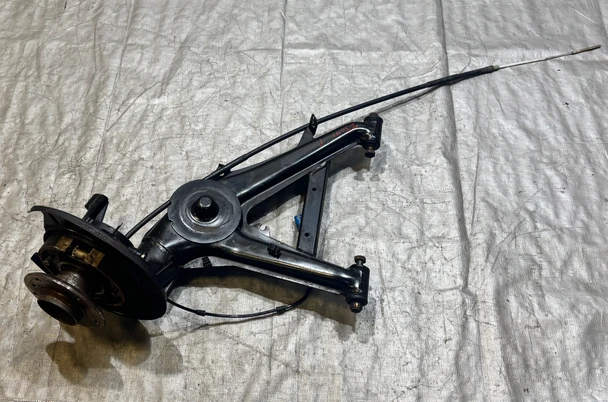 1997-2002 BMW Z3 Roadster Coupe Passenger Rear Trailing Arm / Hub Assembly / 90K Z3041