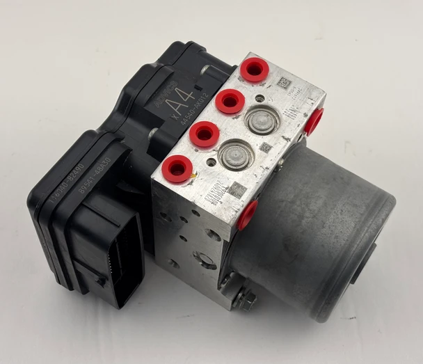 2024-2026 Toyota Tacoma Xtracab RWD OEM ABS Pump / Module / 44540AK012 / 9k miles TC202