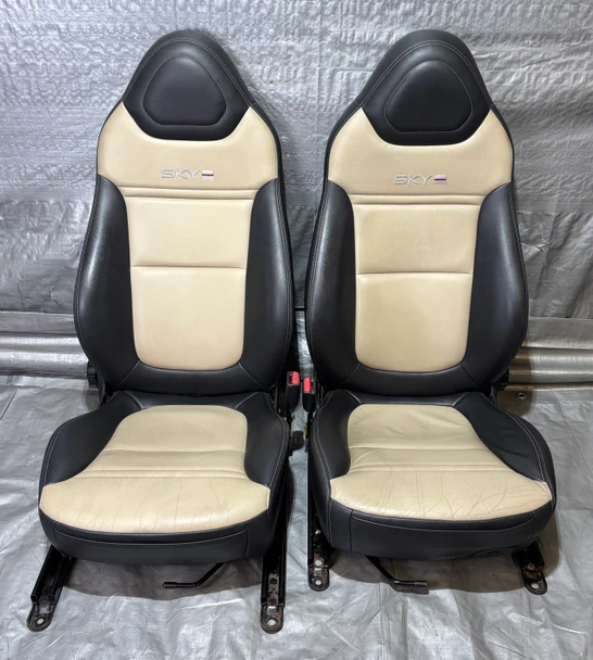 2007-2009 Saturn Sky Redline Black / Tan Leather Seats / Pair /   PS073