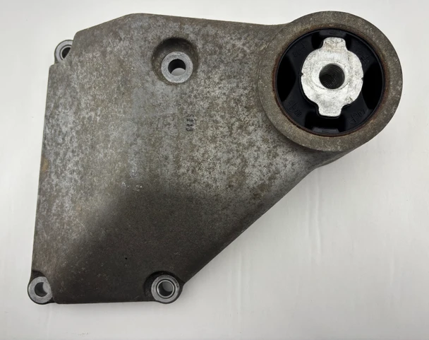 2006-2007 Pontiac Solstice Differential Mounting Bracket /   PS073