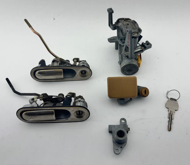 1990-1997 Mazda Miata Ignition Switch w/ Lock Set / Door Handles / Key / Manual /   NA122