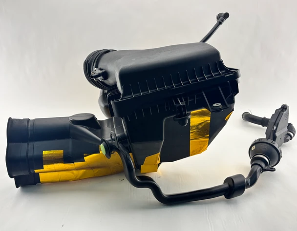 2018-2021 Ford Mustang GT S550 5.0 OEM Air Box / Air Intake Assembly / 92K FM018
