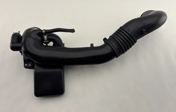 1990-1993 Mazda Miata 1.6l Air Intake Crossover Pipe / OEM  /   NA121