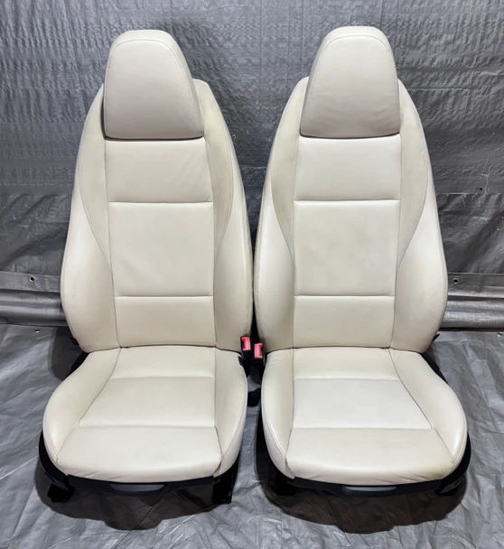 2009-2016 BMW E89 Z4 Ivory White Nappa Leather Seats / Pair  /   Z4909