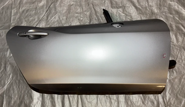 2017-2020 Fiat 124 Spider Passenger Side Door Assembly  / Grigio Argento  FD034