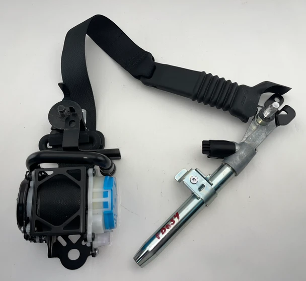 2017-2020 Fiat 124 Spider Driver Seat Belt w/ Pretensioner SRS /   FD034