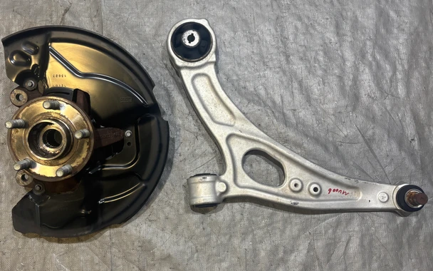 2022-2023 Ford Maverick Driver Front Knee Hub Knuckle w/ Lower Control Arm / 23K MV006