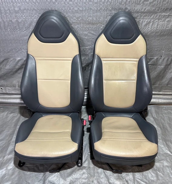 2007-2009 Saturn Sky / Pontiac Solstice Steel / Sand Leather Seats / Pair /   PS078